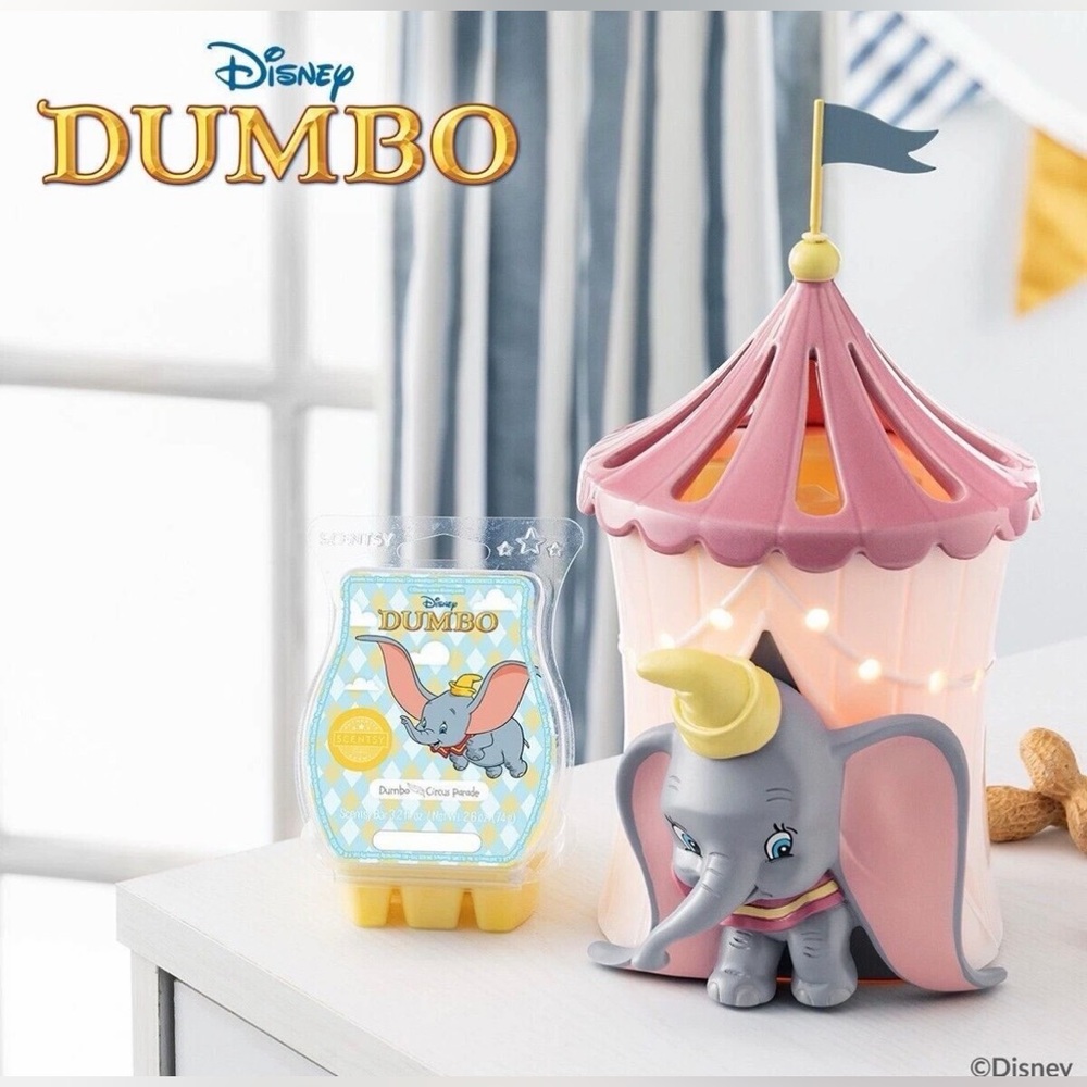 NWT Retired Disney Dumbo - Scentsy
Warmer